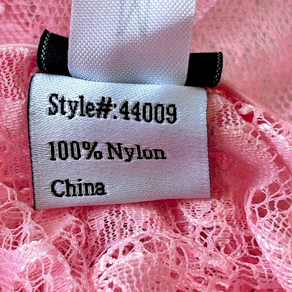 Elegant Pink Lace Sleepwear - Picture 6 of 7